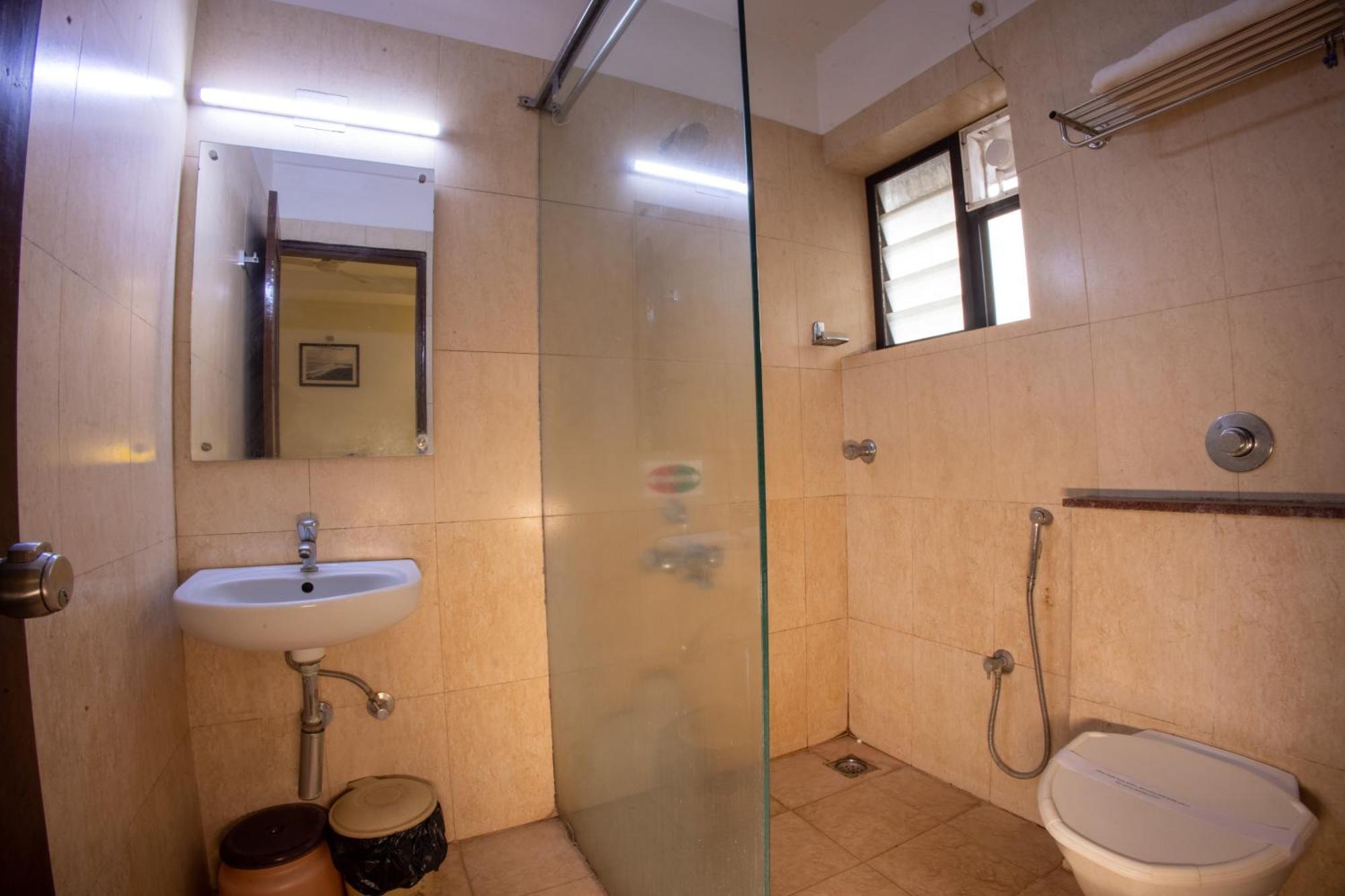 Metro Plaza Hotel By Rak Rooms, Mangaluru Zewnętrze zdjęcie