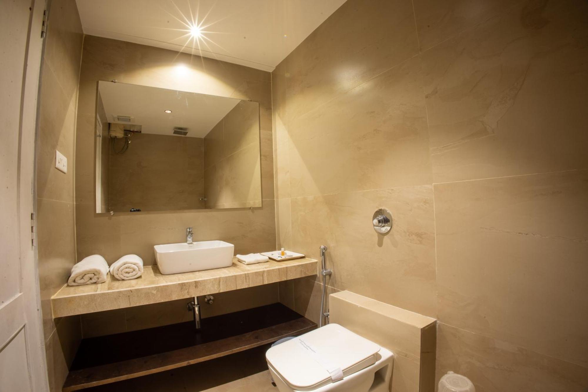 Metro Plaza Hotel By Rak Rooms, Mangaluru Zewnętrze zdjęcie