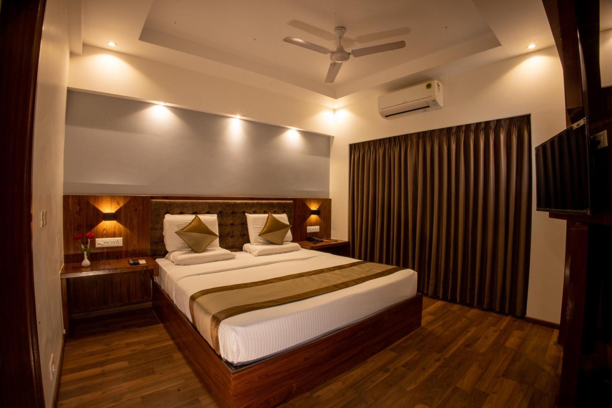 Metro Plaza Hotel By Rak Rooms, Mangaluru Zewnętrze zdjęcie