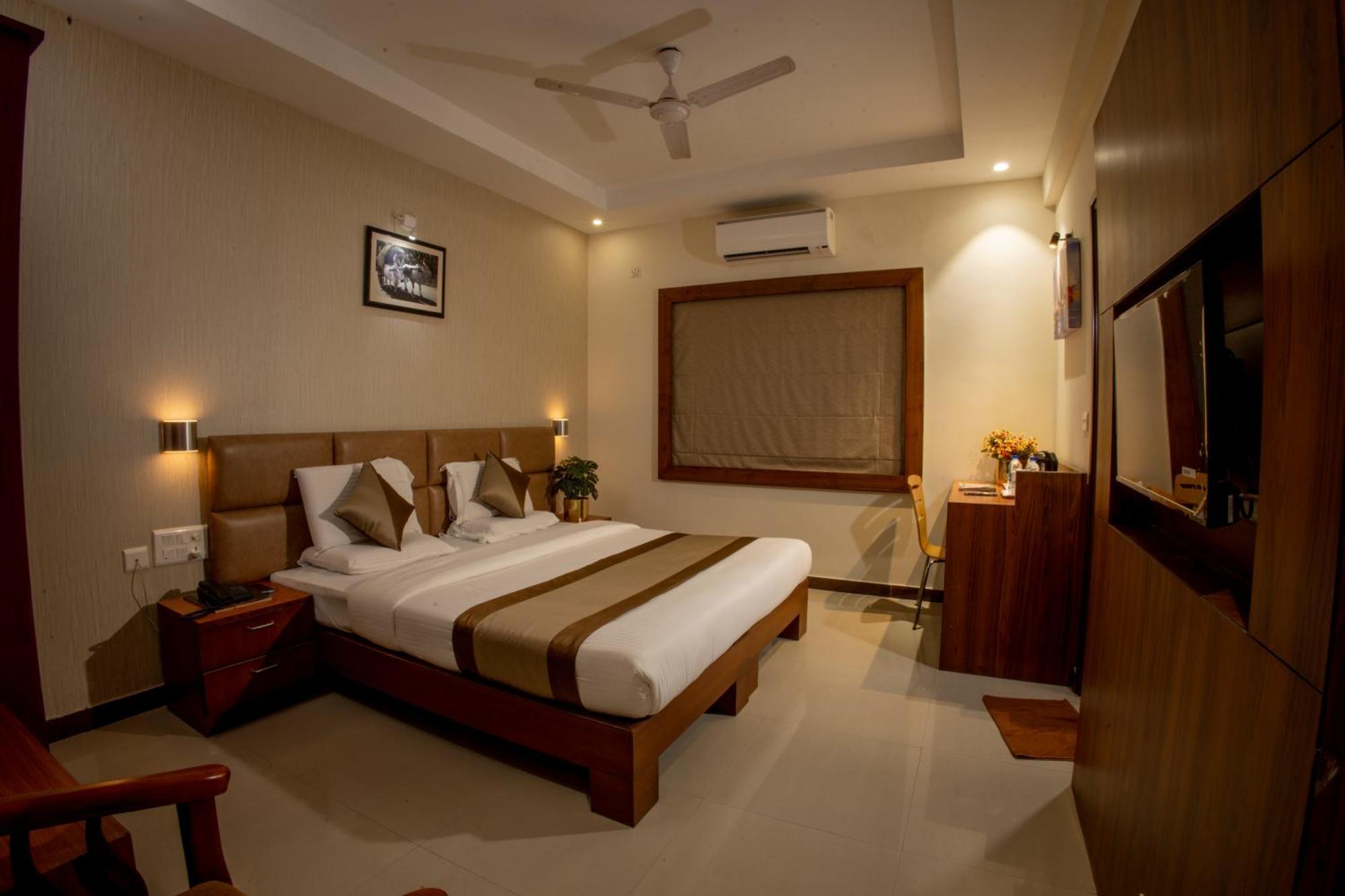 Metro Plaza Hotel By Rak Rooms, Mangaluru Zewnętrze zdjęcie