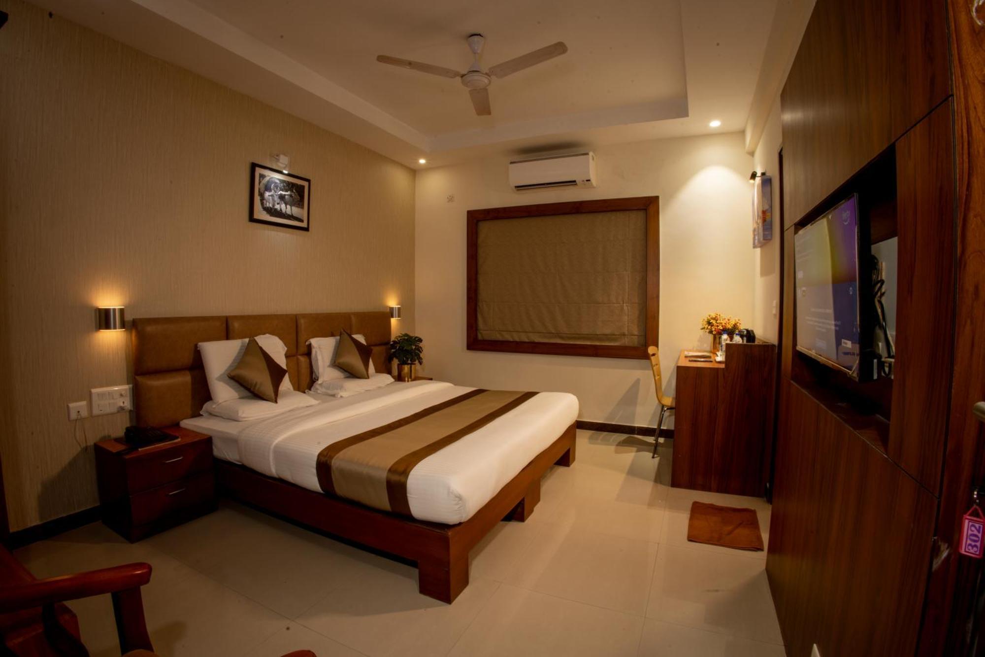 Metro Plaza Hotel By Rak Rooms, Mangaluru Zewnętrze zdjęcie